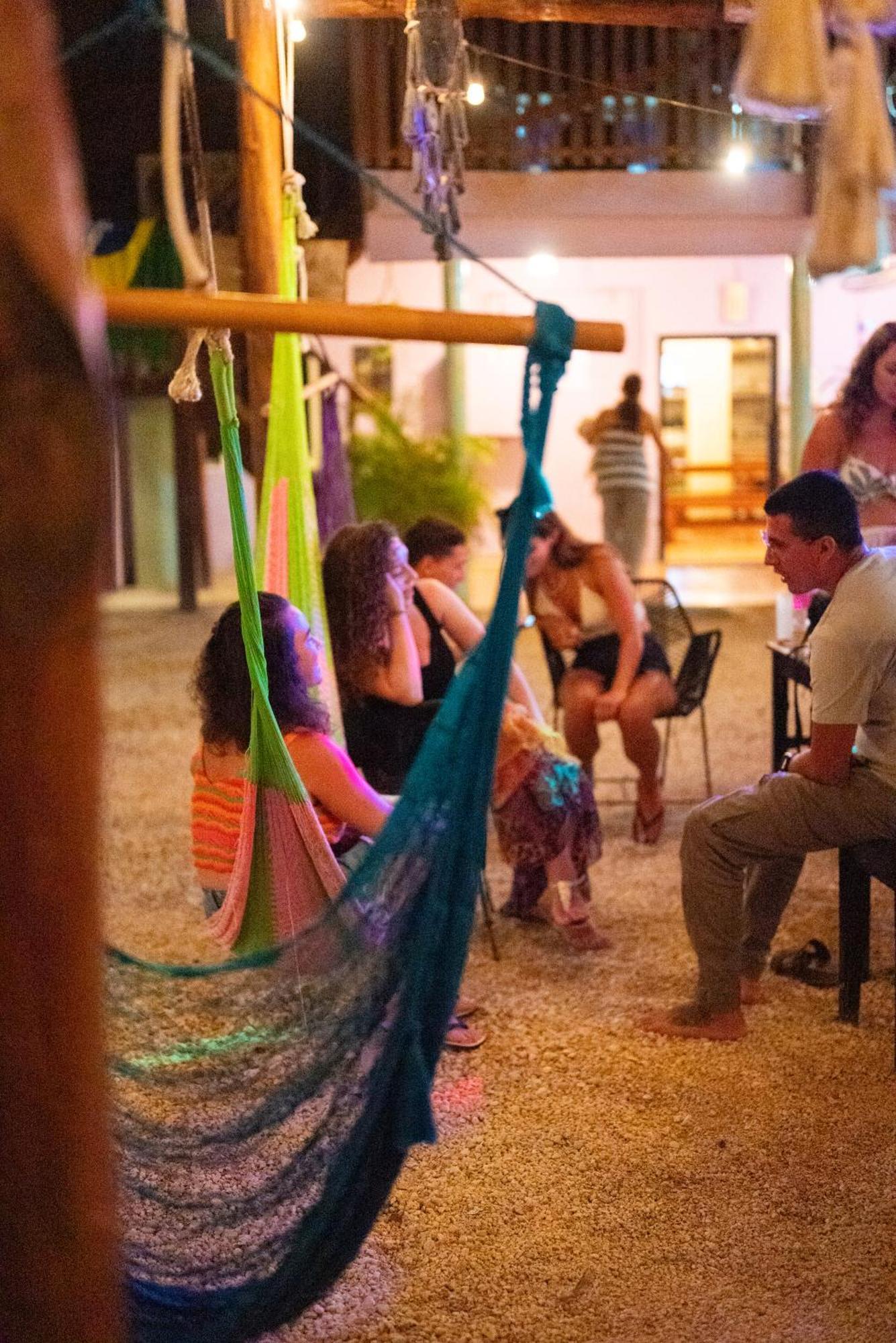 Mapache Hostel & Camping جزيرة هول بوكس المظهر الخارجي الصورة