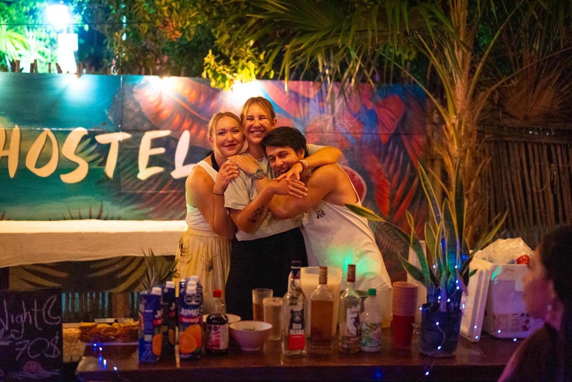 Mapache Hostel & Camping جزيرة هول بوكس المظهر الخارجي الصورة