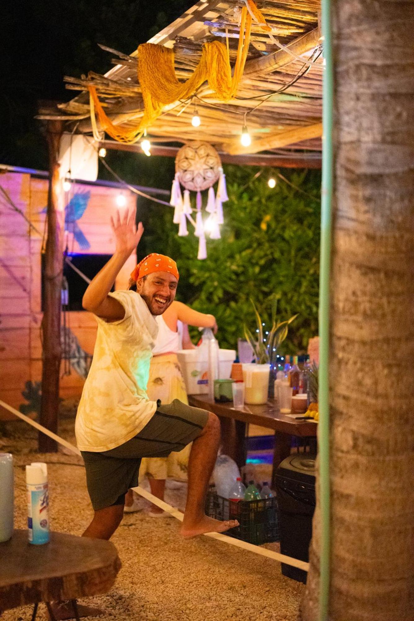 Mapache Hostel & Camping جزيرة هول بوكس المظهر الخارجي الصورة