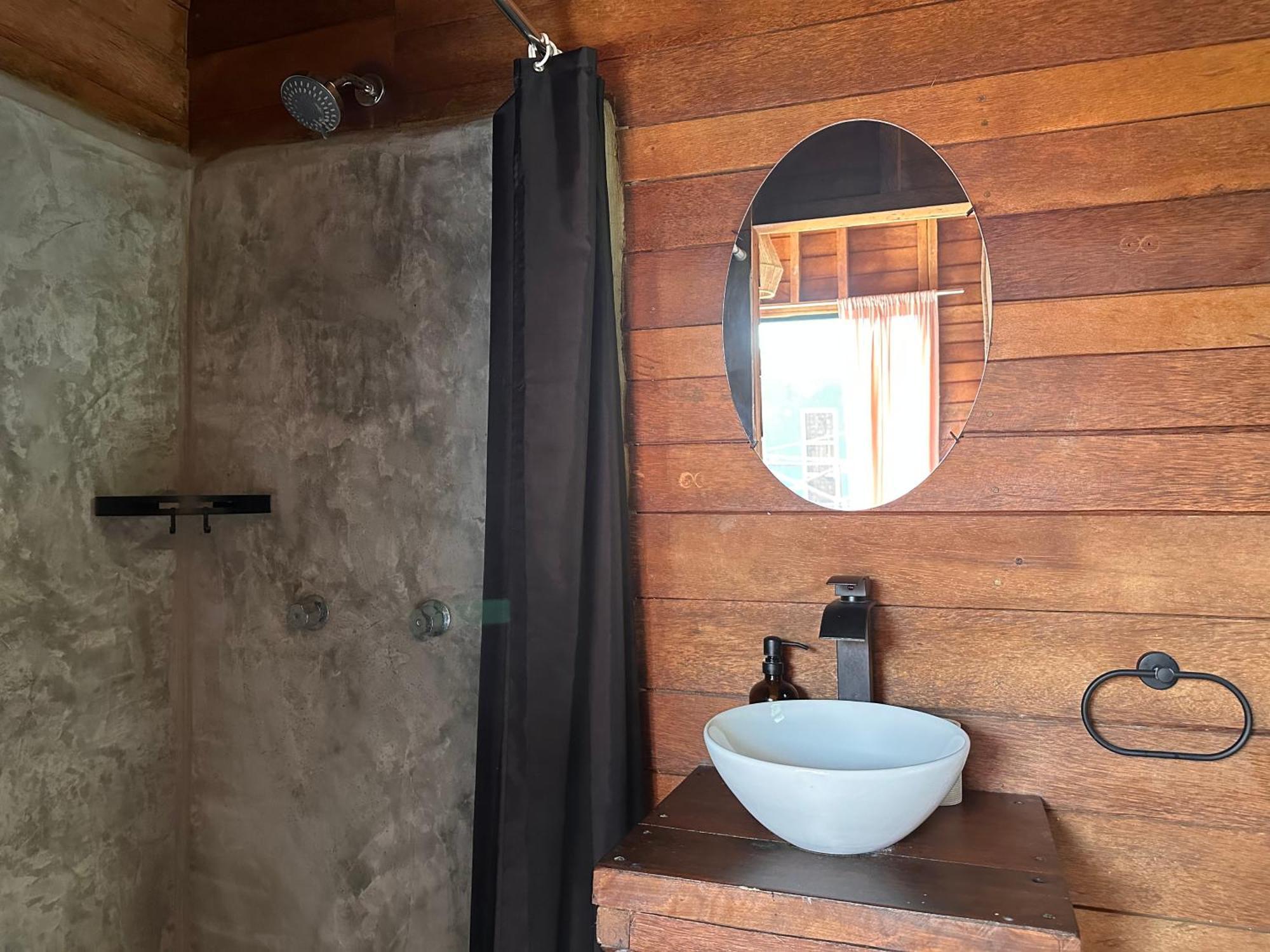 Mapache Hostel & Camping جزيرة هول بوكس المظهر الخارجي الصورة