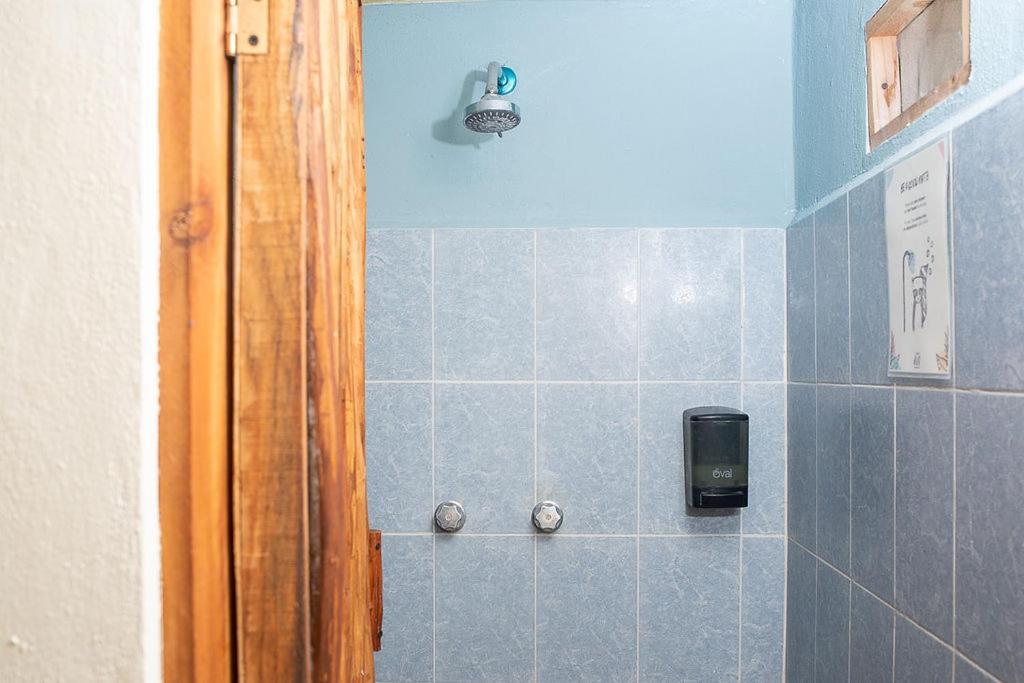 Mapache Hostel & Camping جزيرة هول بوكس المظهر الخارجي الصورة