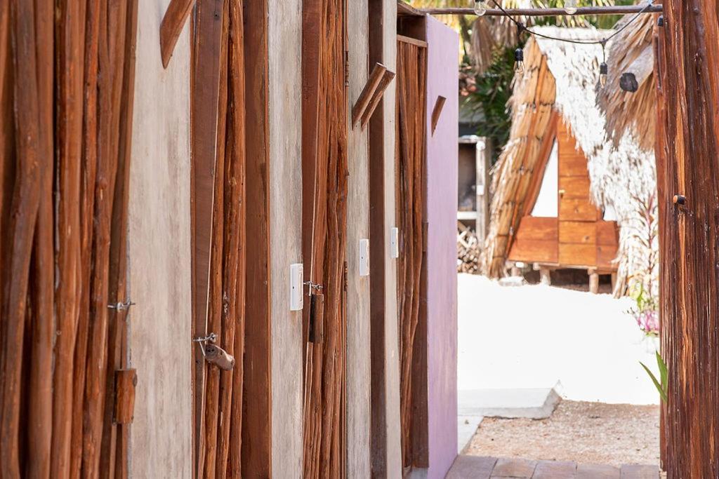 Mapache Hostel & Camping جزيرة هول بوكس المظهر الخارجي الصورة