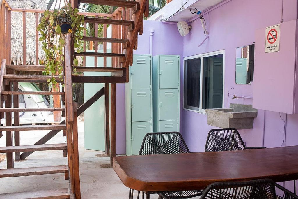 Mapache Hostel & Camping جزيرة هول بوكس المظهر الخارجي الصورة